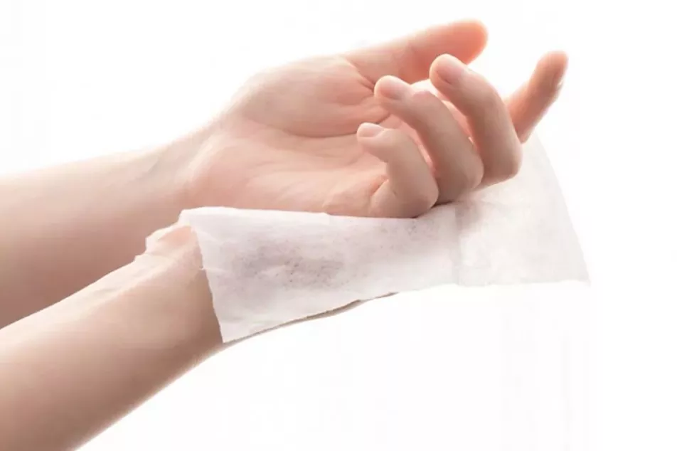 5 lợi ích của việc sử dụng khăn ướt